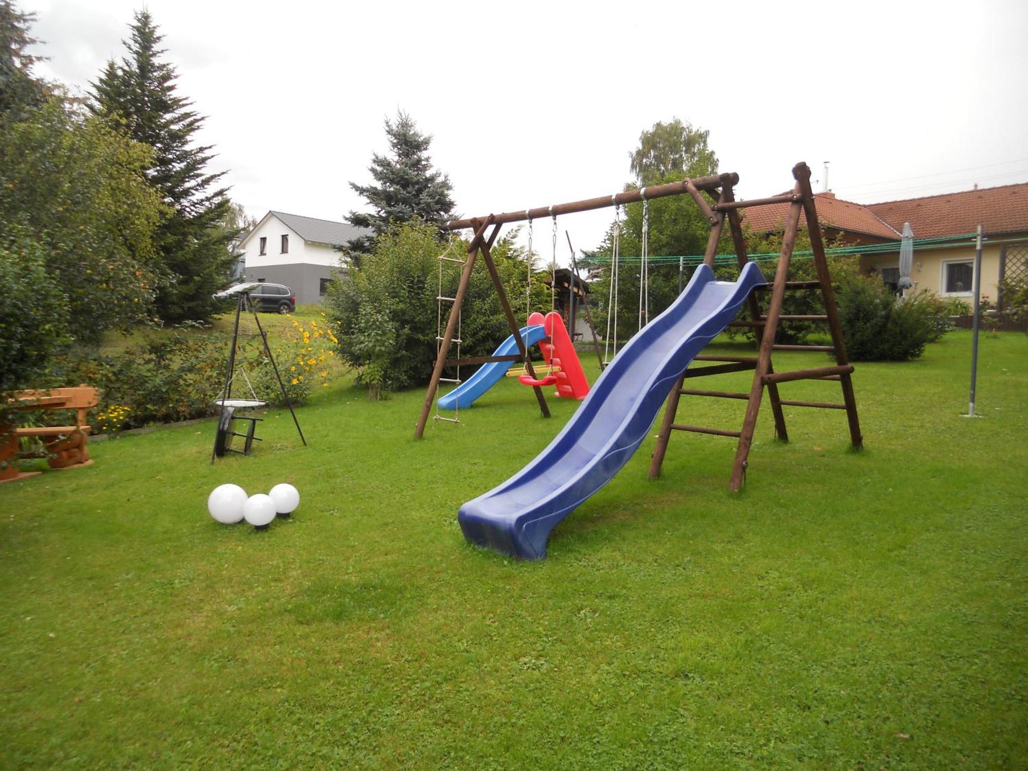 Ferienhaus Zittau Oberlausitz & Ferienwohnung Am Hamann Berg Esterno foto