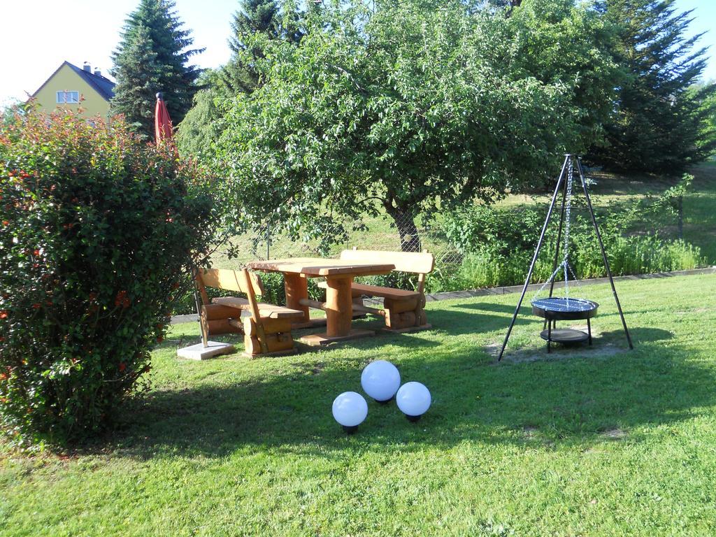 Ferienhaus Zittau Oberlausitz & Ferienwohnung Am Hamann Berg Esterno foto